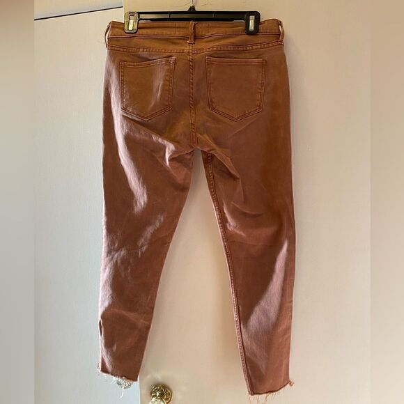 NWOT ABERCROMBIE & FITCH Ankle Jean with Zippers Frayed Hems Salmon Women’s 4 - Picture 2 of 7